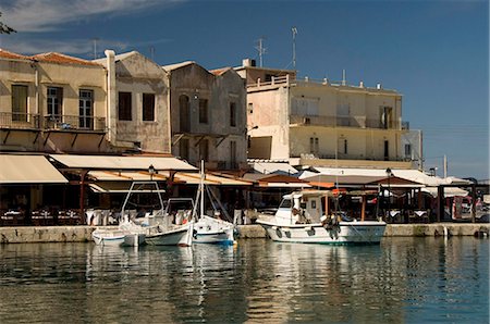 simsearch:841-05796762,k - Old Venetian harbor, Rethymno, Crete, Greek Islands, Greece, Europe Stock Photo - Rights-Managed, Code: 841-05785396