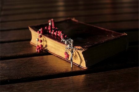 Old Bible and rosary, Madikwe, South Africa, Africa Stock Photo - Rights-Managed, Code: 841-05785880