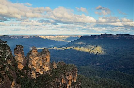 simsearch:841-05783557,k - The Three Sisters and Jamison Valley, Blue Mountains, Blue Mountains National Park, UNESCO World Heritage Site, New South Wales, Australia, Pacific Stock Photo - Rights-Managed, Code: 841-05783602