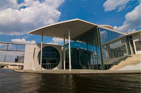 The Marie-Elisabeth-Luders-Haus and the River Spree, Berlin, Germany, Europe Stock Photo - Rights-Managed, Code: 841-05794720