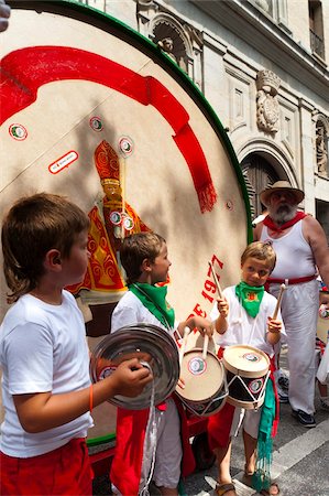 pamplona - El Estruendo (drumming parade), San Fermin festival, Pamplona, Navarra (Navarre), Spain, Europe Stock Photo - Rights-Managed, Code: 841-05795450