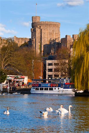 simsearch:841-07202520,k - Windsor Castle and River Thames, Windsor, Berkshire, England, United Kingdom, Europe Stock Photo - Rights-Managed, Code: 841-05795559