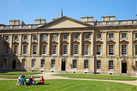 Students sitting outside in spring sunshine, Peckwater Quadrangle, designed by Henry Aldrich, Christ Church, Oxford University, Oxford, Oxfordshire, England, United Kingdom, Europe Stock Photo - Rights-Managed, Code: 841-05795944