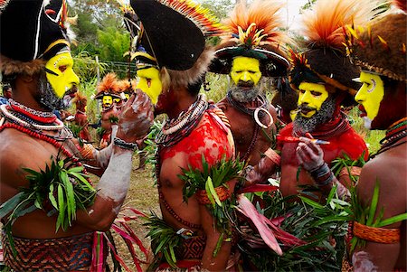 simsearch:841-02946648,k - Cultural show with ethnic groups, Sing sing of Mount Hagen, Western Highlands, Papua New Guinea, Pacific Stock Photo - Rights-Managed, Code: 841-05796534