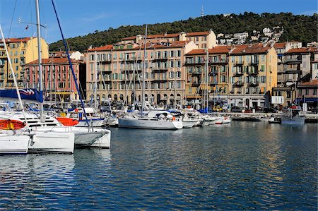 simsearch:841-06445552,k - Port Lympia in the Quartier du Port, Nice, Alpes Maritimes, Provence, Cote d'Azur, French Riviera, France, Mediterranean, Europe Stock Photo - Rights-Managed, Code: 841-05846370
