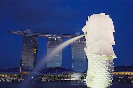 fountain - La statue du Merlion et Marina Bay Sands Hotel à la nuit tombante, Singapour, Asie du sud-est, Asie Photographie de stock - Rights-Managed, Code: 841-05846489