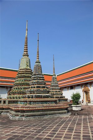 simsearch:841-06341159,k - Wat Pho (Wat Po) (Wat Phra Chetuphon), oldest Buddhist temple in the city, Rattanakosin (Ratanakosin), Bangkok, Thailand, Southeast Asia, Asia Stock Photo - Rights-Managed, Code: 841-05846789