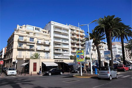 Boulevard de la Croisette, La Croisette, Cannes, Alpes Maritimes, Provence, Cote d'Azur, France, Europe Stock Photo - Rights-Managed, Code: 841-05846811