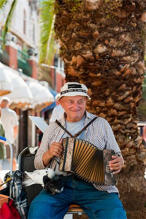 Street musician, Split, region of Dalmatia, Croatia, Europe Stock Photo - Rights-Managed, Code: 841-05847301