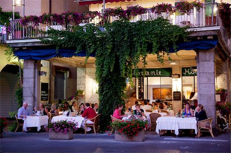 Town restaurant at dusk, Bellagio, Lake Como, Lombardy, Italy, Europe Stock Photo - Rights-Managed, Code: 841-05847841