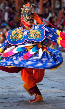 simsearch:841-06030938,k - Monks performing traditional masked dance at the Wangdue Phodrang Tsechu, Wangdue Phodrang Dzong, Wangdue Phodrang (Wangdi), Bhutan, Asia Foto de stock - Con derechos protegidos, Código: 841-05959769