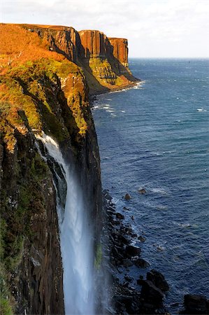 skye scotland - Waterfall at Kilt Rock, famous basaltic cliff near Staffin, Isle of Skye, Inner Hebrides, Scotland, United Kingdom, Europe Stock Photo - Rights-Managed, Code: 841-05961886