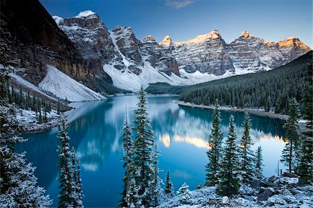 simsearch:841-07590044,k - Winter snow at Moraine Lake, Banff National Park, UNESCO World Heritage Site, Alberta, Rocky Mountains, Canada, North America Stock Photo - Rights-Managed, Code: 841-05962119