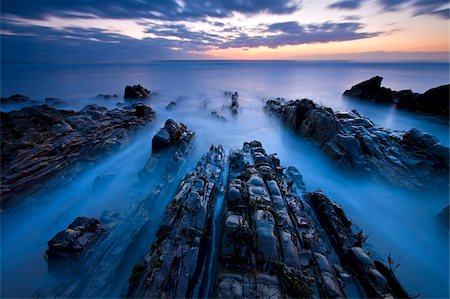 simsearch:841-06034119,k - Advancing tide on the rocky ledges of Sandymouth, Cornwall, England, United Kingdom, Europe Stock Photo - Rights-Managed, Code: 841-05962462