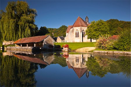 The small church of Saint Christophe in Cessy-les-Bois, Burgundy, France, Europe Stock Photo - Rights-Managed, Code: 841-06034273