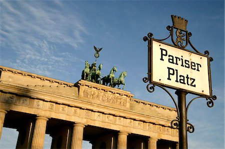 Porte de Brandebourg à la Pariser Platz, Berlin, Allemagne, Europe Photographie de stock - Rights-Managed, Code: 841-06030421
