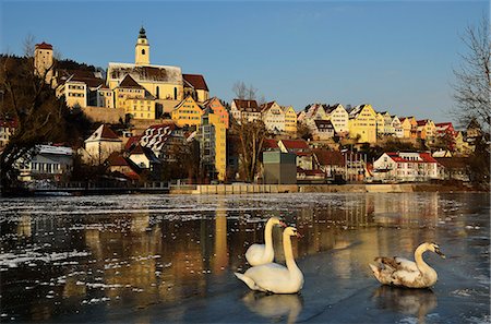 rivers in winter - Old town of Horb and the frozen River Neckar, Neckartal (Neckar Valley), Baden-Wurttemberg, Germany, Europe Stock Photo - Rights-Managed, Code: 841-06030930