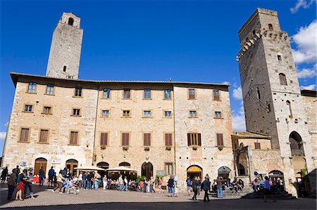 simsearch:841-06342927,k - Piazza in San Gimignano, UNESCO World Heritage Site, Tuscany, Italy, Europe Stock Photo - Rights-Managed, Code: 841-06031091