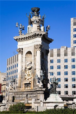 facades in barcelona - Placa d'Espanya Monument in Montjuic District, Barcelona, Catalonia, Spain, Europe Stock Photo - Rights-Managed, Code: 841-06031128