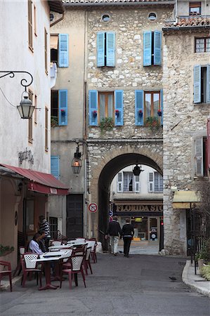 provence street scenes - Vence, Alpes Maritimes, Provence, Cote d'Azur, France, Europe Stock Photo - Rights-Managed, Code: 841-06031900