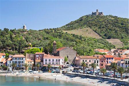 A view of the beach at Collioure, Cote Vermeille, Languedoc-Roussillon, France, Europe Stock Photo - Rights-Managed, Code: 841-06032798