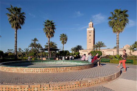 Koutoubia Mosque Minaret and Librairie Municipal, Marrakesh, Morocco, North Africa, Africa Foto de stock - Con derechos protegidos, Código: 841-06033165