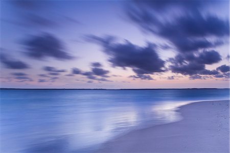 simsearch:841-06034119,k - Dusk on the beach at Kizingo, Lamu Island, Kenya, East Africa, Africa Stock Photo - Rights-Managed, Code: 841-06033805