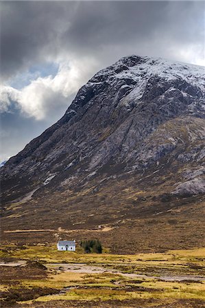 scottish (places and things) - Single small cottage and Buachaille Etive Mor, Rannoch Moor, Glencoe, Highland Region, Scotland Stock Photo - Rights-Managed, Code: 841-06345311