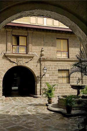 Courtyard of Casa Manila, a reconstructed example of Bahay na bato, the classic Filipino house, now a Museum, Intramuros, Manila, Philippines, Southeast Asia, Asia Stock Photo - Rights-Managed, Code: 841-06341386