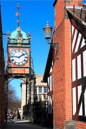 simsearch:841-06341441,k - Pedestrian bridge over Eastgate, with clock, Chester, Cheshire, England, United Kingdom, Europe Stock Photo - Rights-Managed, Code: 841-06341439