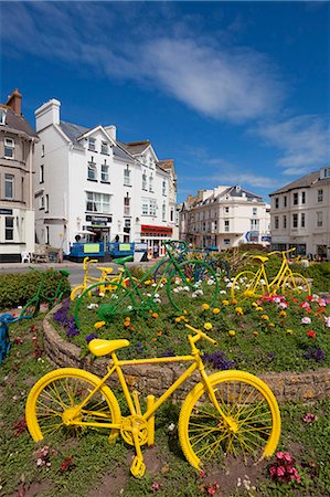 simsearch:841-07202520,k - Traffic roundabout with painted bicycles, Seaton, Devon Heritage Coast, Devon, England, United Kingdom, Europe Stock Photo - Rights-Managed, Code: 841-06342063