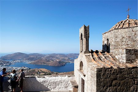 edificio - View from the Monastery of St. John the Evangelist, UNESCO World Heritage Site, Patmos, Dodecanese, Greek Islands, Greece, Europe Foto de stock - Con derechos protegidos, Código: 841-06342161