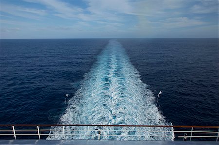 Cruise ship, Bahamas, West Indies, Caribbean, Central America Stock Photo - Rights-Managed, Code: 841-06342794