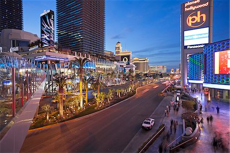 simsearch:841-02918333,k - Hotels and casinos along the Strip, Las Vegas, Nevada, United States of America, North America Stock Photo - Rights-Managed, Code: 841-06343190