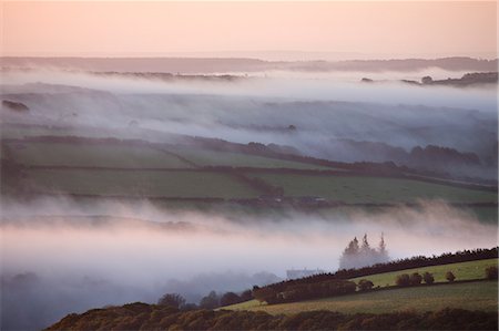 simsearch:841-06031530,k - Early morning mist over the Exmoor countryside, viewed from Dunkery Hil, Exmoor National Park, Somerset, England, United Kingdom, Europe Stock Photo - Rights-Managed, Code: 841-06343417