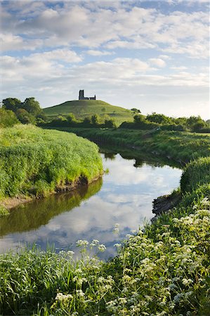 river curve not bend not people - River Tone meandering towards Burrow Mump and the ruined church on its summit, Burrowbridge, Somerset, England, United Kingdom, Europe Stock Photo - Rights-Managed, Code: 841-06343483