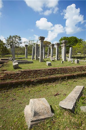 simsearch:841-07206105,k - Ruins of Kujjatissa Pabbata in Mahavihara Monastery, Anuradhapura, UNESCO World Heritage Site, North Central Province, Sri Lanka, Asia Stock Photo - Rights-Managed, Code: 841-06343680