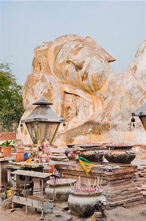 simsearch:841-06444990,k - Reclining Buddha at Wat Lokayasurtharam, Ayutthaya, UNESCO World Heritage Site, Thailand, Southeast Asia, Asia Stock Photo - Rights-Managed, Code: 841-06445004