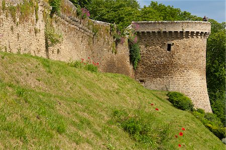 simsearch:841-06807616,k - Town ramparts dating from the 13th and 15th centuries and tower, Old Town, Dinan, Brittany, Cotes d'Armor, France, Europe Stock Photo - Rights-Managed, Code: 841-06445964
