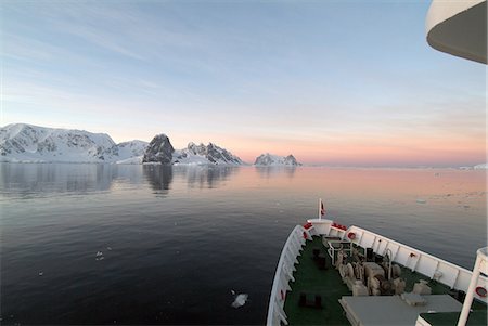 Lemaire Channel at dawn, Antarctica, Polar Regions Stock Photo - Rights-Managed, Code: 841-06446059