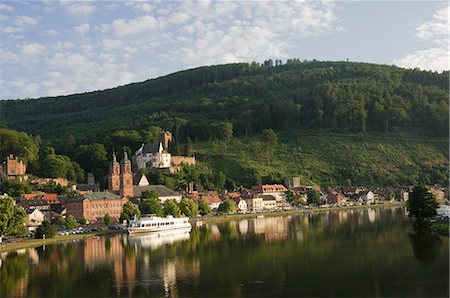 Offre une vue sur la rivière Main à Miltenberg, Bavière, Allemagne, Europe Photographie de stock - Rights-Managed, Code: 841-06446234