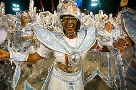 Défilé de carnaval sur le Sambodrome, Rio de Janeiro, au Brésil, en Amérique du Sud Photographie de stock - Rights-Managed, Code: 841-06446297