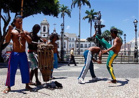 salvador - Capoeira performance at Terreiro de Jesus Square in Pelourinho district, Salvador, Bahia, Brazil, South America Foto de stock - Con derechos protegidos, Código: 841-06446407
