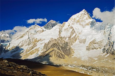 simsearch:841-06446529,k - Mount Everest and Nuptse seen from Kala Patthar, Sagarmatha National Park, UNESCO World Heritage Site, Solukhumbu District, Sagarmatha, Eastern Region (Purwanchal), Nepal, Himalayas, Asia Stock Photo - Rights-Managed, Code: 841-06446621