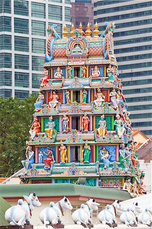simsearch:841-07523329,k - Close up of the Gopuram of the Sri Mariamman Temple, a Dravidian style temple in Chinatown, Singapore, Southeast Asia, Asia Foto de stock - Con derechos protegidos, Código: 841-06447237