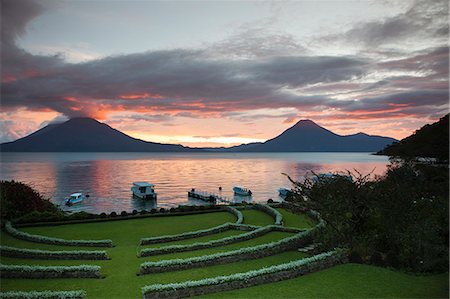 Toliman volcano, Lago de Atitlan, Guatemala, Central America Foto de stock - Con derechos protegidos, Código: 841-06447401