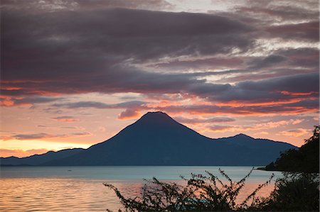 silhouette mountain peak - Toliman volcano, Lago de Atitlan, Guatemala, Central America Stock Photo - Rights-Managed, Code: 841-06447402