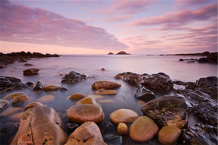 simsearch:841-06807783,k - The Brisons on the horizon from the shores of Priests Cove, Cape Cornwall, Cornwall, England, United Kingdom, Europe Stock Photo - Rights-Managed, Code: 841-06447428
