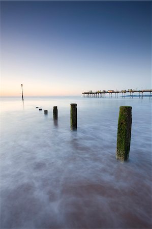 simsearch:841-06807783,k - Teignmouth Pier at dawn, Devon, England, United Kingdom, Europe Stock Photo - Rights-Managed, Code: 841-06447472