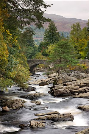 simsearch:841-06449943,k - The Falls of Dochart at Killin, Loch Lomond and The Trossachs National Park, Stirling, Scotland, United Kingdom, Europe Stock Photo - Rights-Managed, Code: 841-06447500